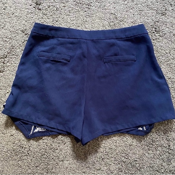 Urban Outfitters Skort - Picture 2 of 5